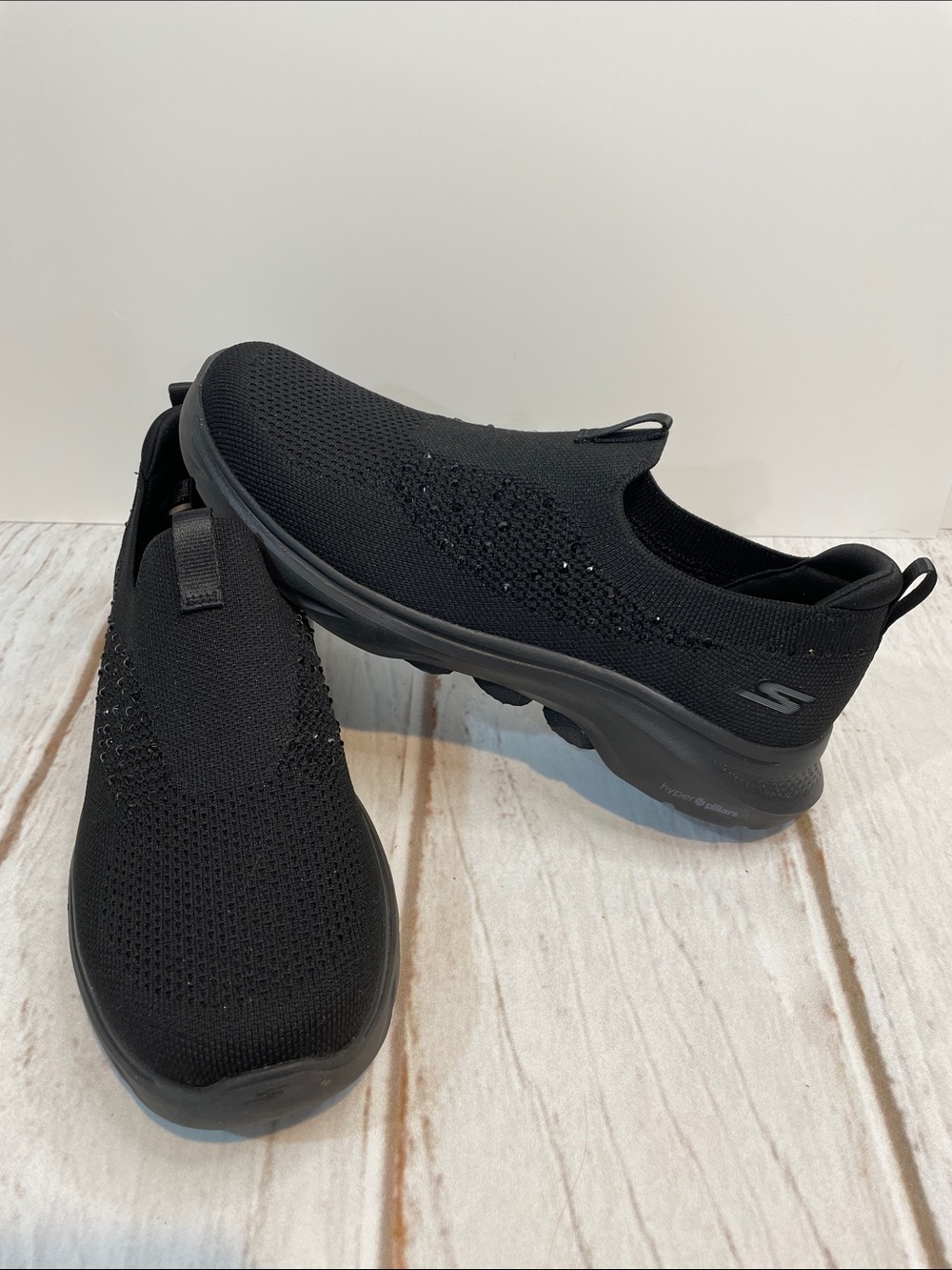Skechers Goga Mat 9 Black Slip-On Knit Sneakers Sparkle Air Cooled